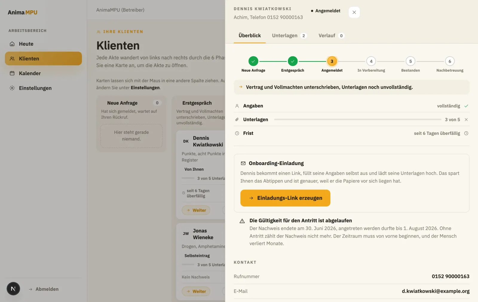 Eine geöffnete Akte mit Überblick, Unterlagen und Verlauf.